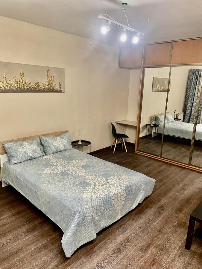 Apartment Near Zybitskaya ミンスク エクステリア 写真