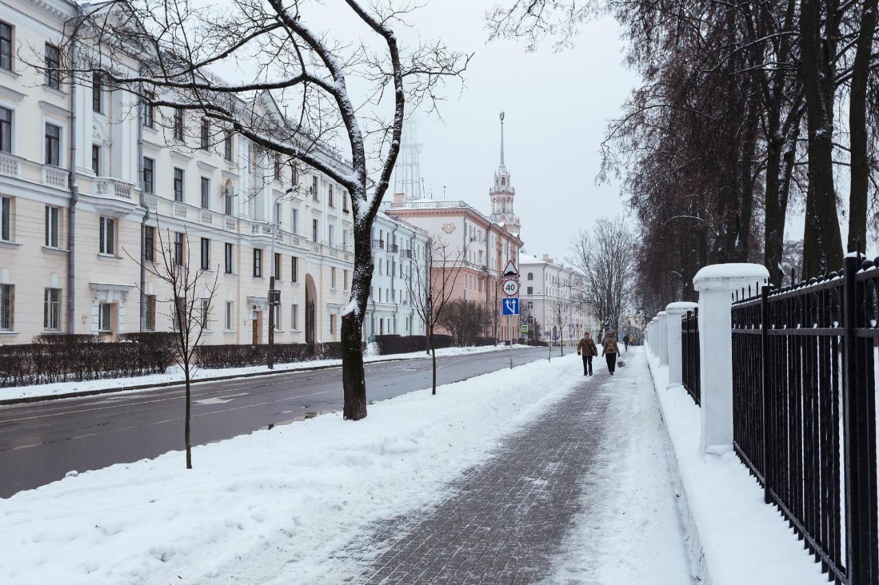 Apartment Near Zybitskaya ミンスク エクステリア 写真