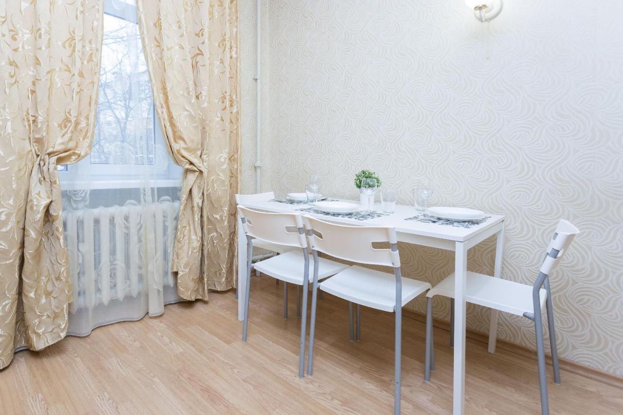 Apartment Near Zybitskaya ミンスク エクステリア 写真