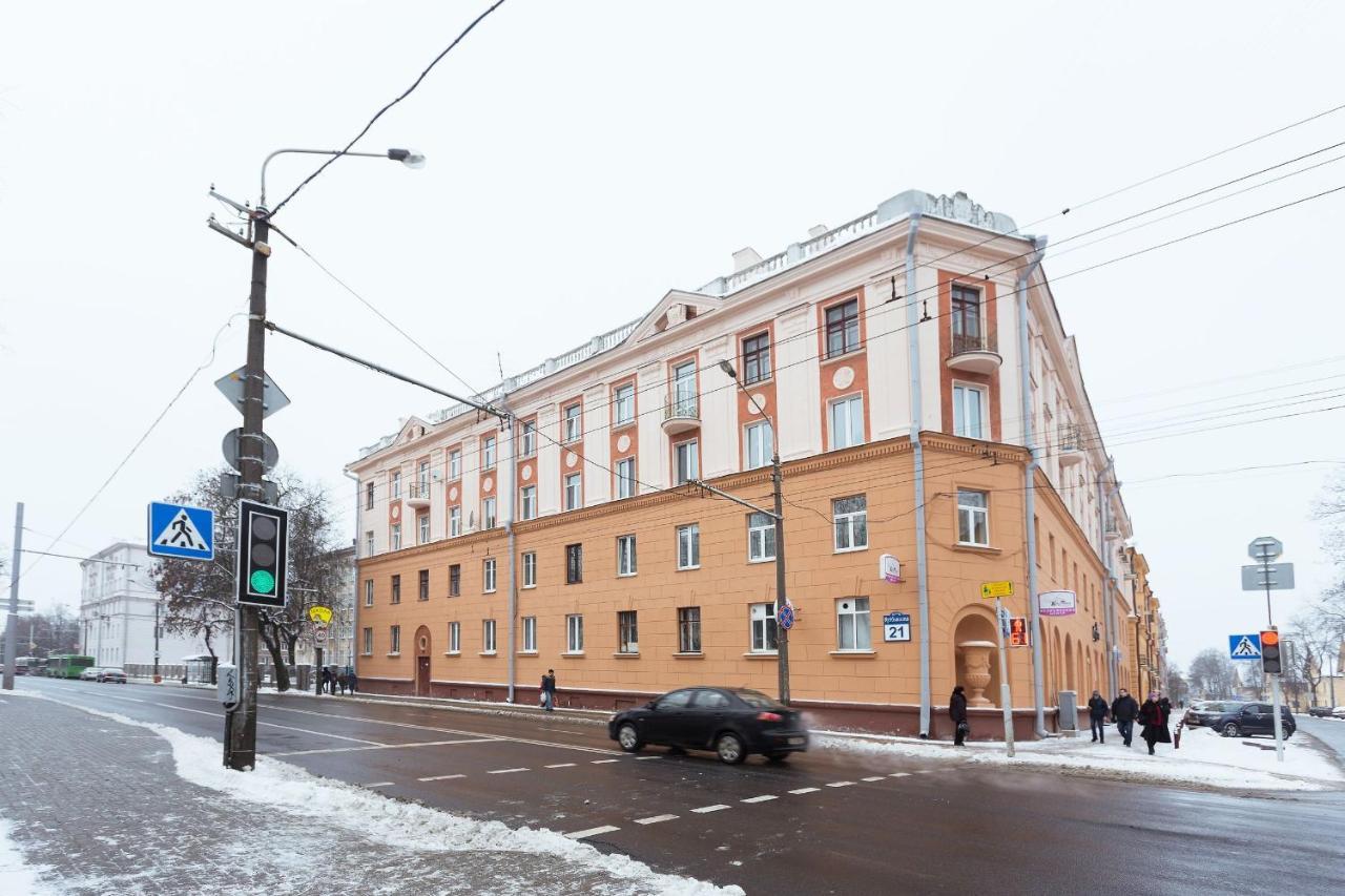 Apartment Near Zybitskaya ミンスク エクステリア 写真